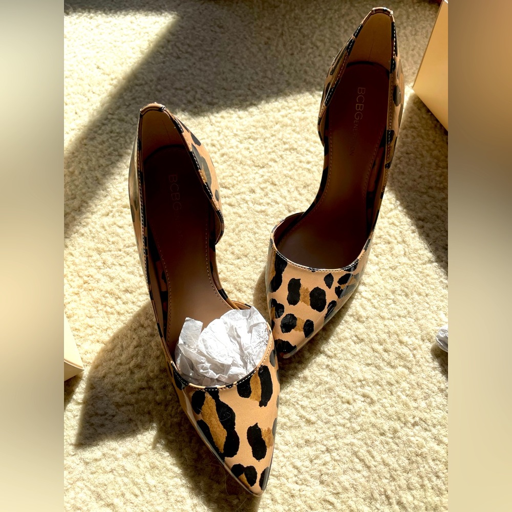 BCBG leopard print d’orsay heels sz 7